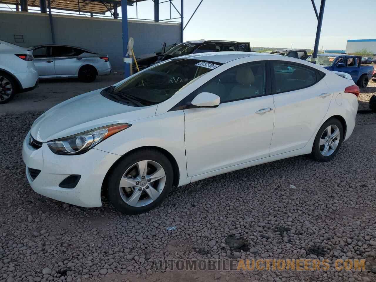 5NPDH4AE7DH309212 HYUNDAI ELANTRA 2013