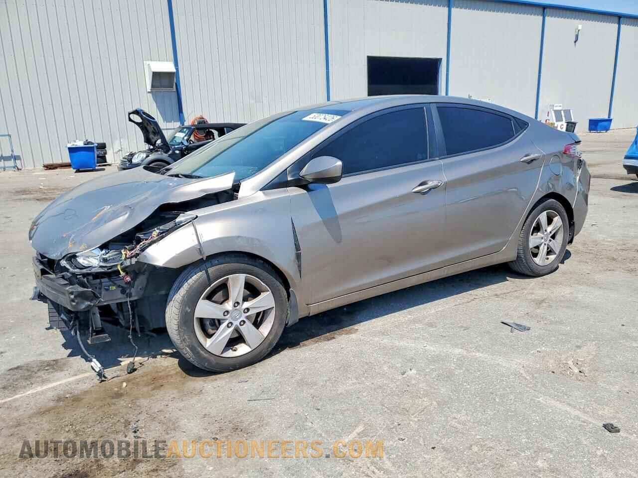 5NPDH4AE9DH293174 HYUNDAI ELANTRA 2013