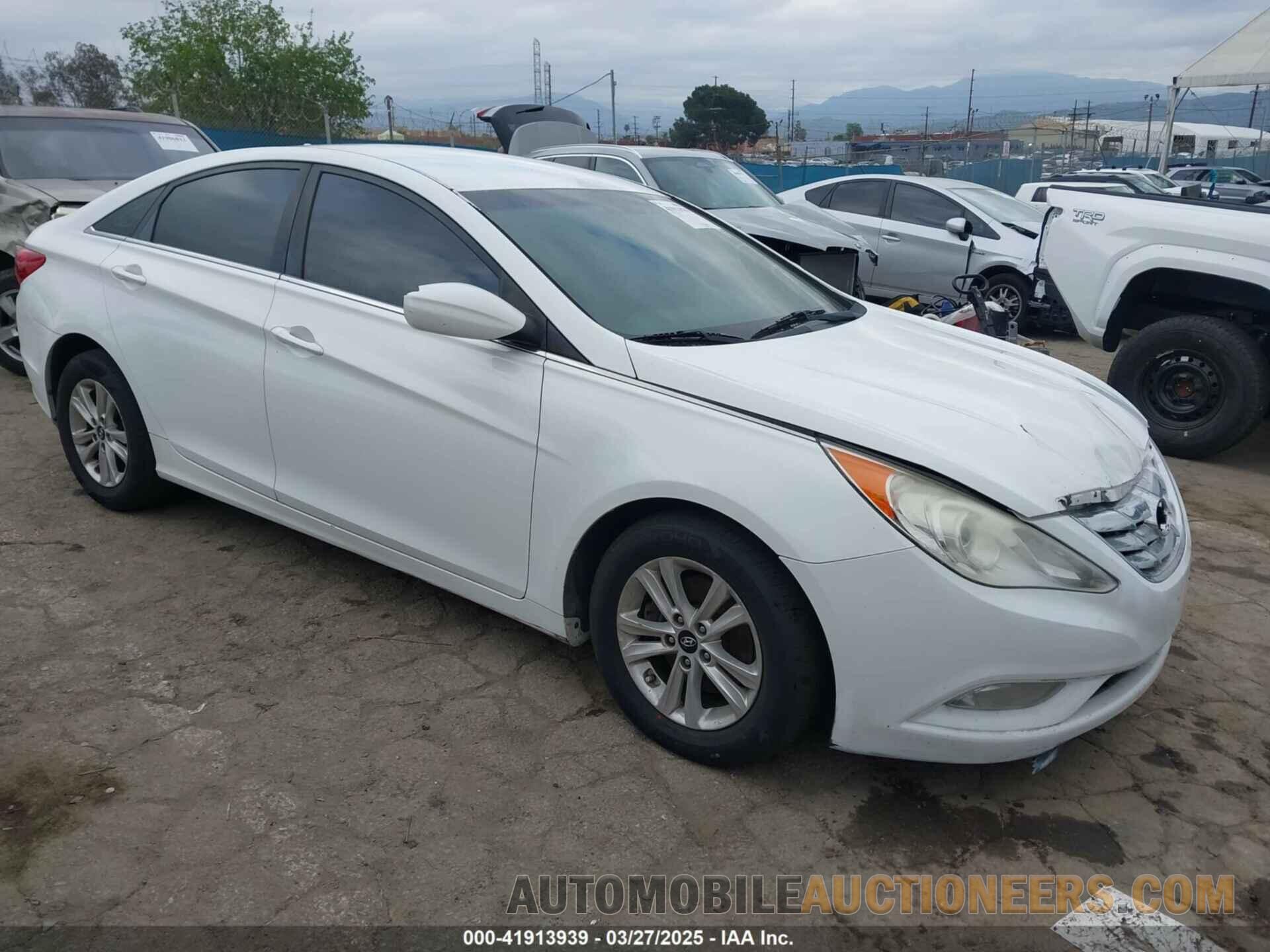 5NPEB4AC0DH514570 HYUNDAI SONATA 2013