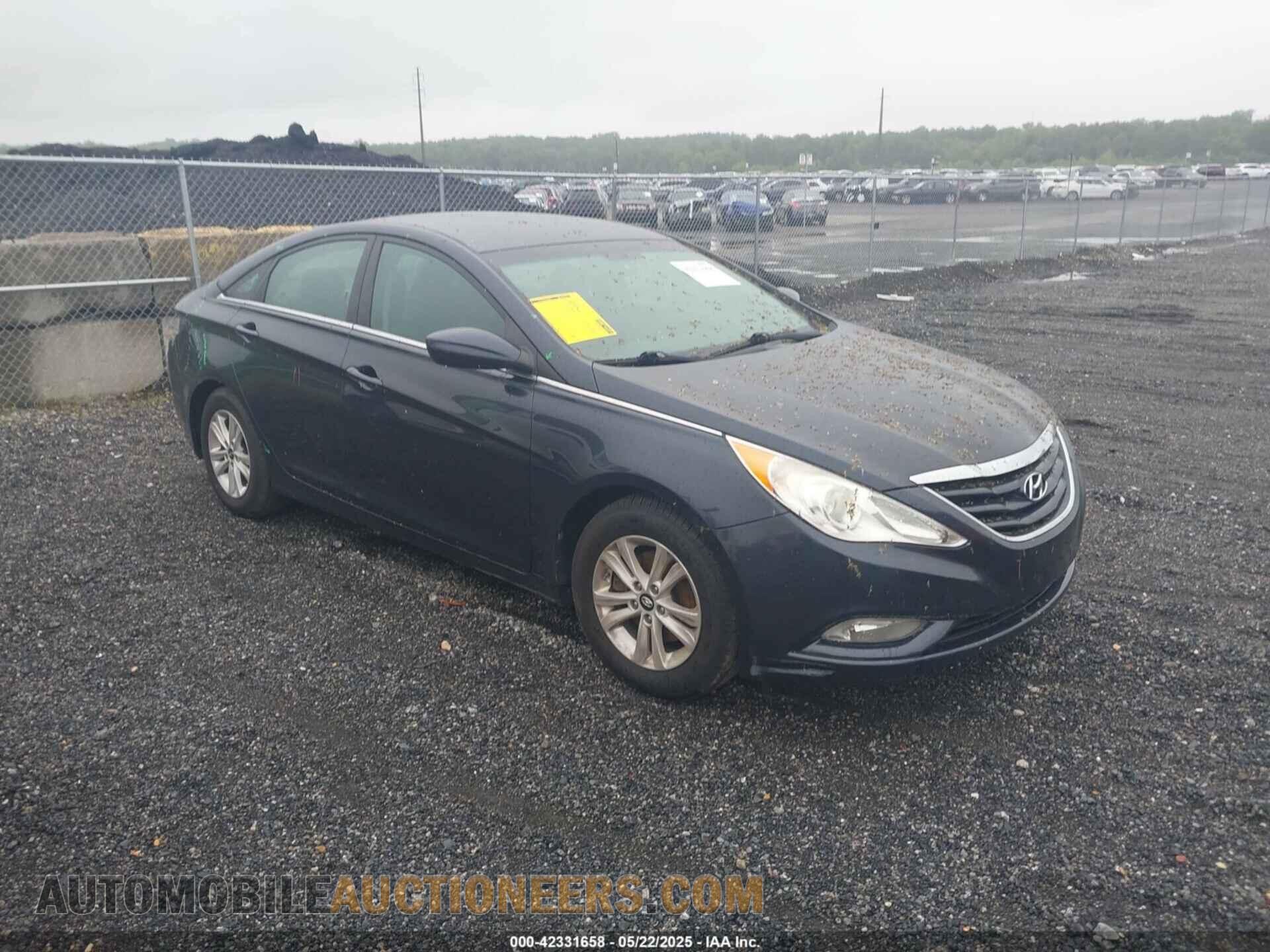 5NPEB4AC1DH779594 HYUNDAI SONATA 2013