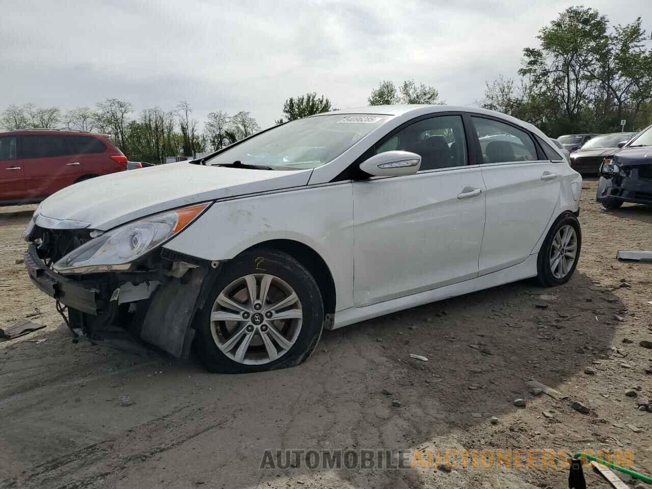 5NPEB4AC2EH862985 HYUNDAI SONATA 2014