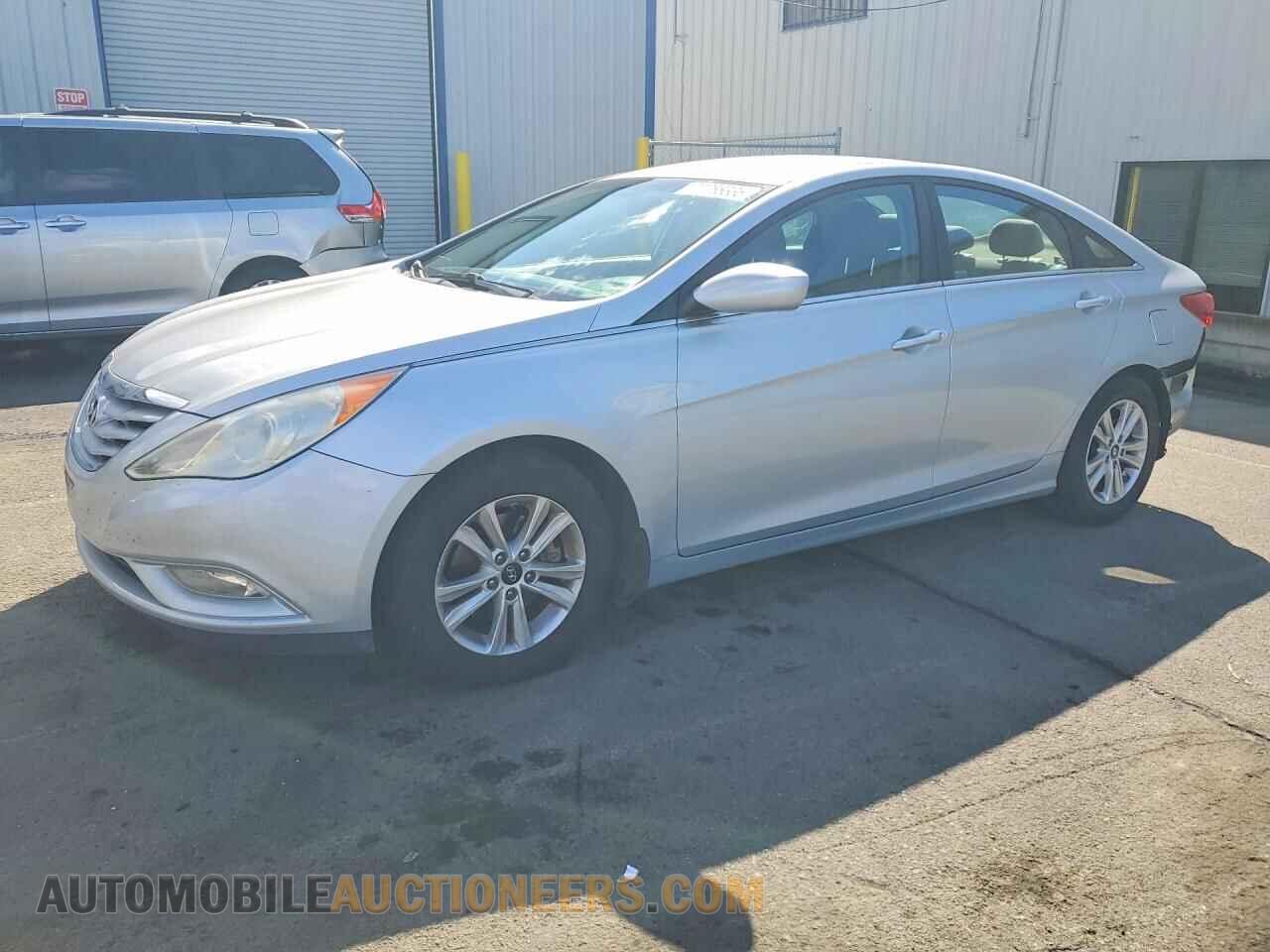 5NPEB4AC5DH754276 HYUNDAI SONATA 2013