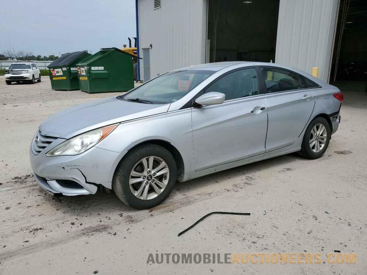5NPEB4AC7BH227823 HYUNDAI SONATA 2011