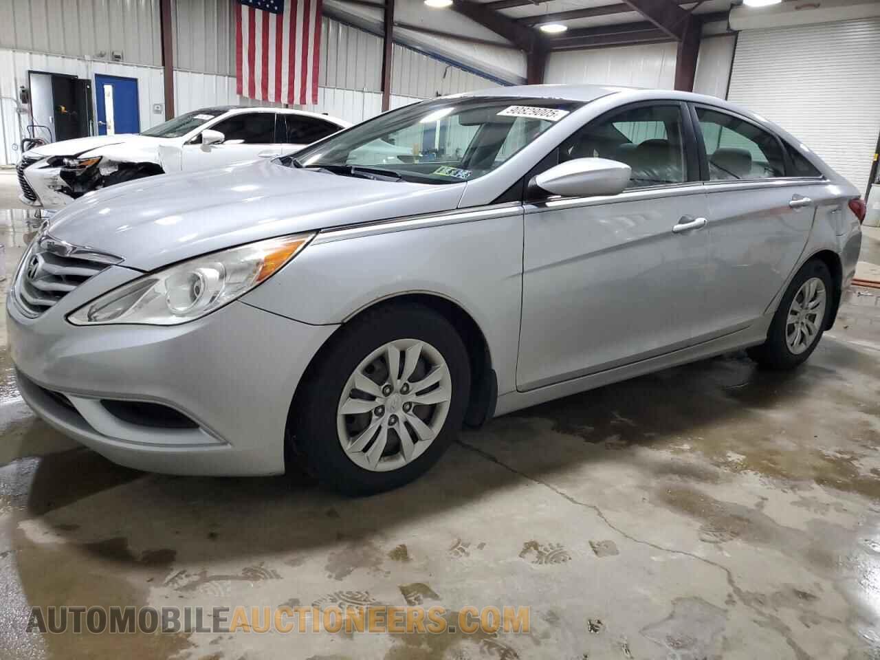 5NPEB4AC9BH091663 HYUNDAI SONATA 2011
