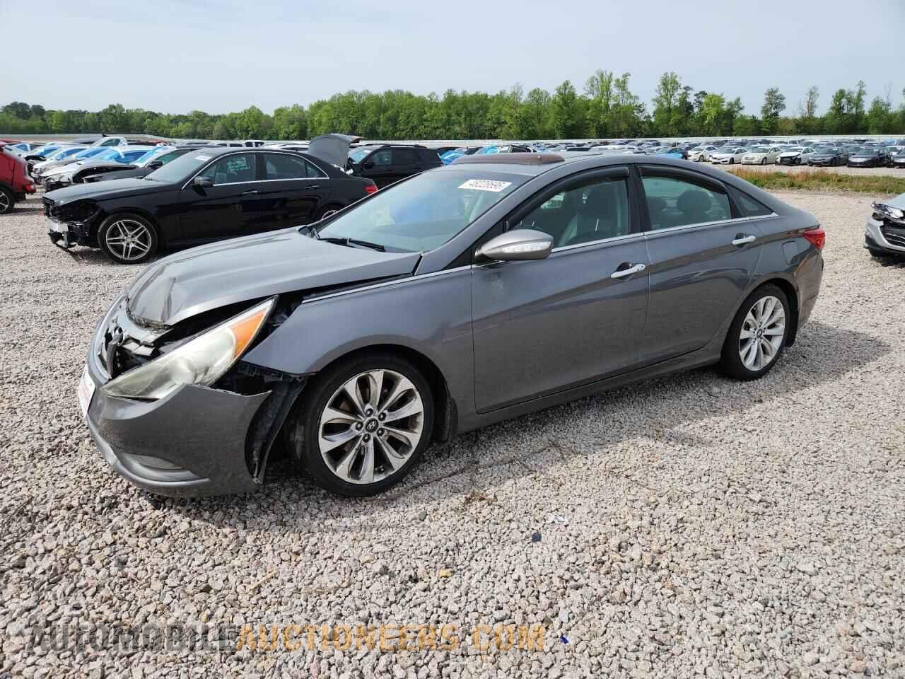 5NPEC4AB3BH292575 HYUNDAI SONATA 2011