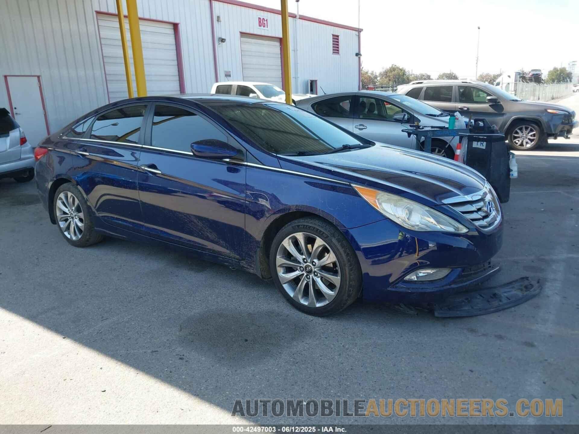 5NPEC4AB8CH443895 HYUNDAI SONATA 2012