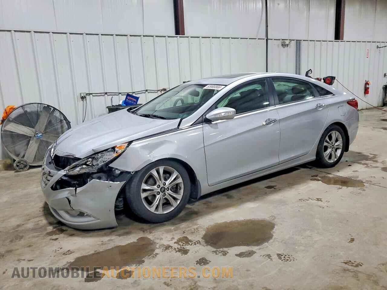 5NPEC4AC0BH112607 HYUNDAI SONATA 2011