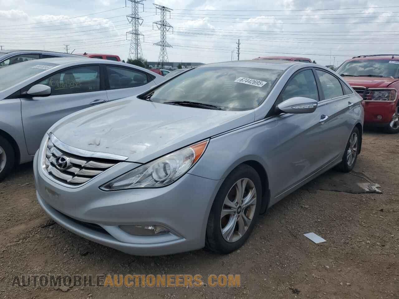 5NPEC4AC1BH123731 HYUNDAI SONATA 2011