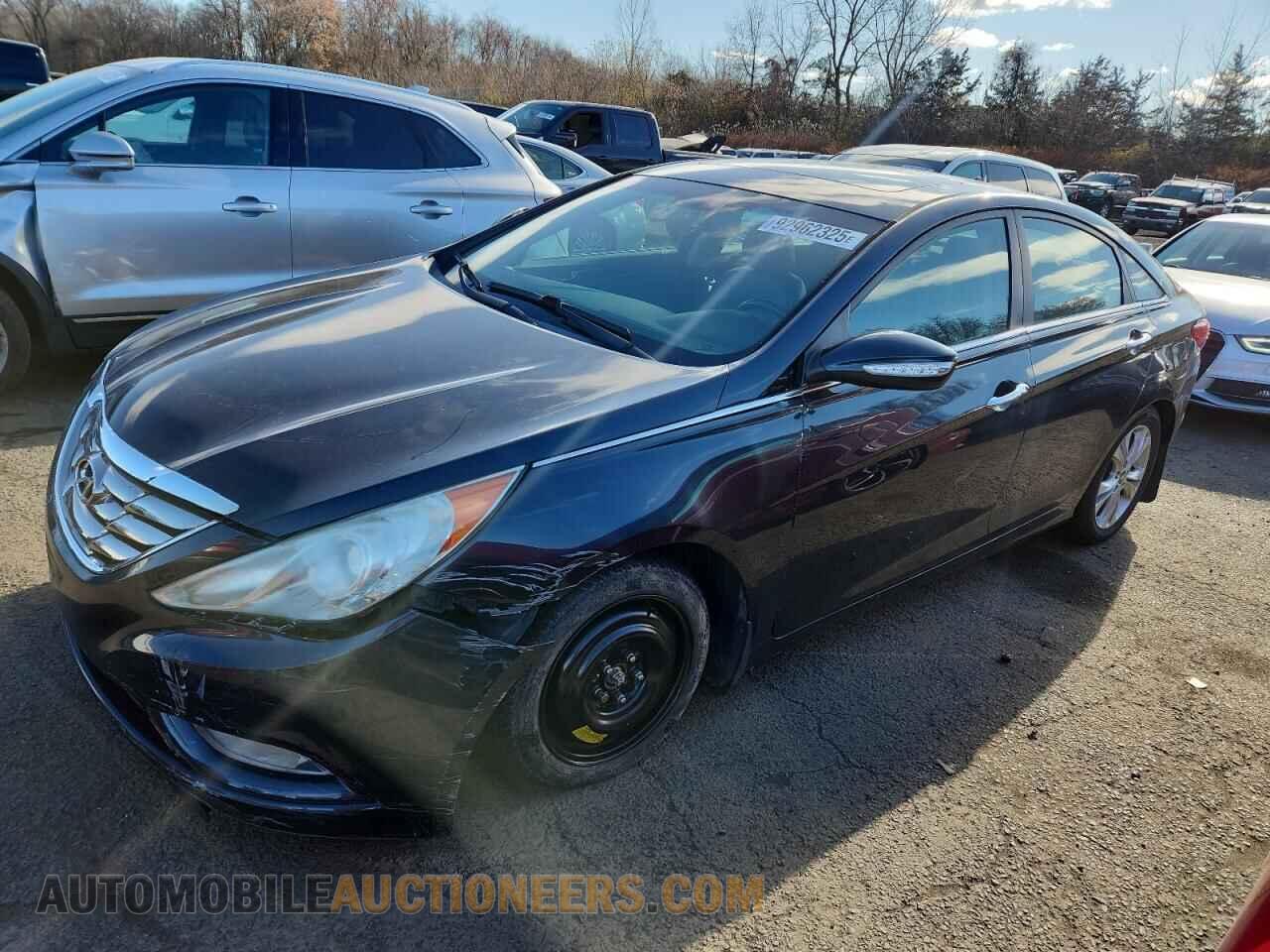 5NPEC4AC2BH106971 HYUNDAI SONATA 2011