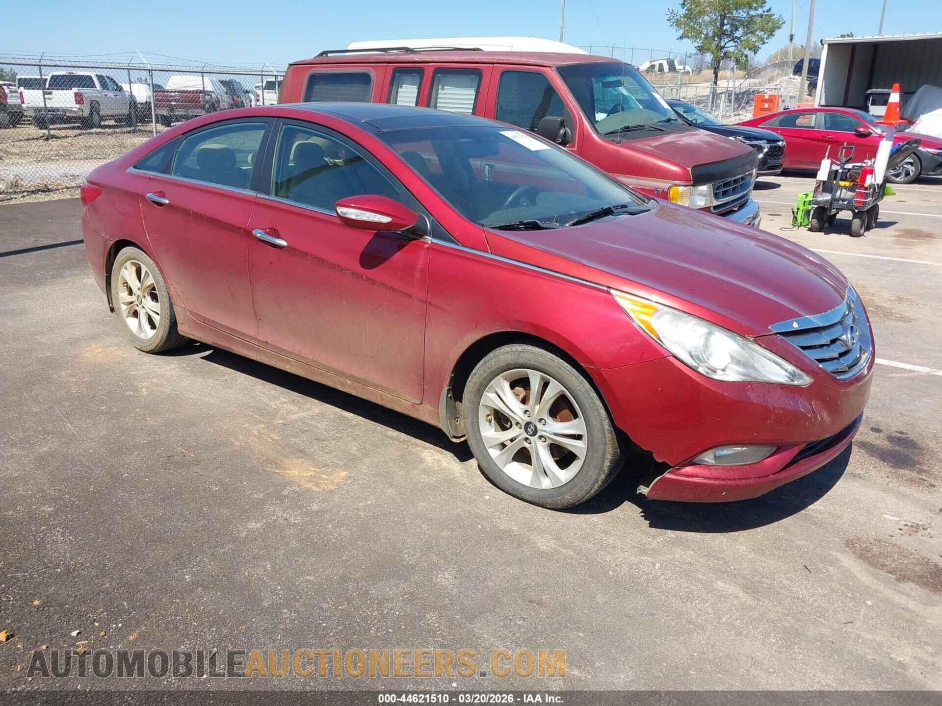 5NPEC4AC2CH366367 HYUNDAI SONATA 2012