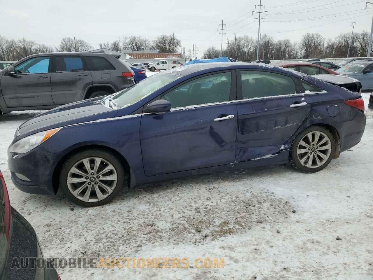 5NPEC4AC2DH806864 HYUNDAI SONATA 2013