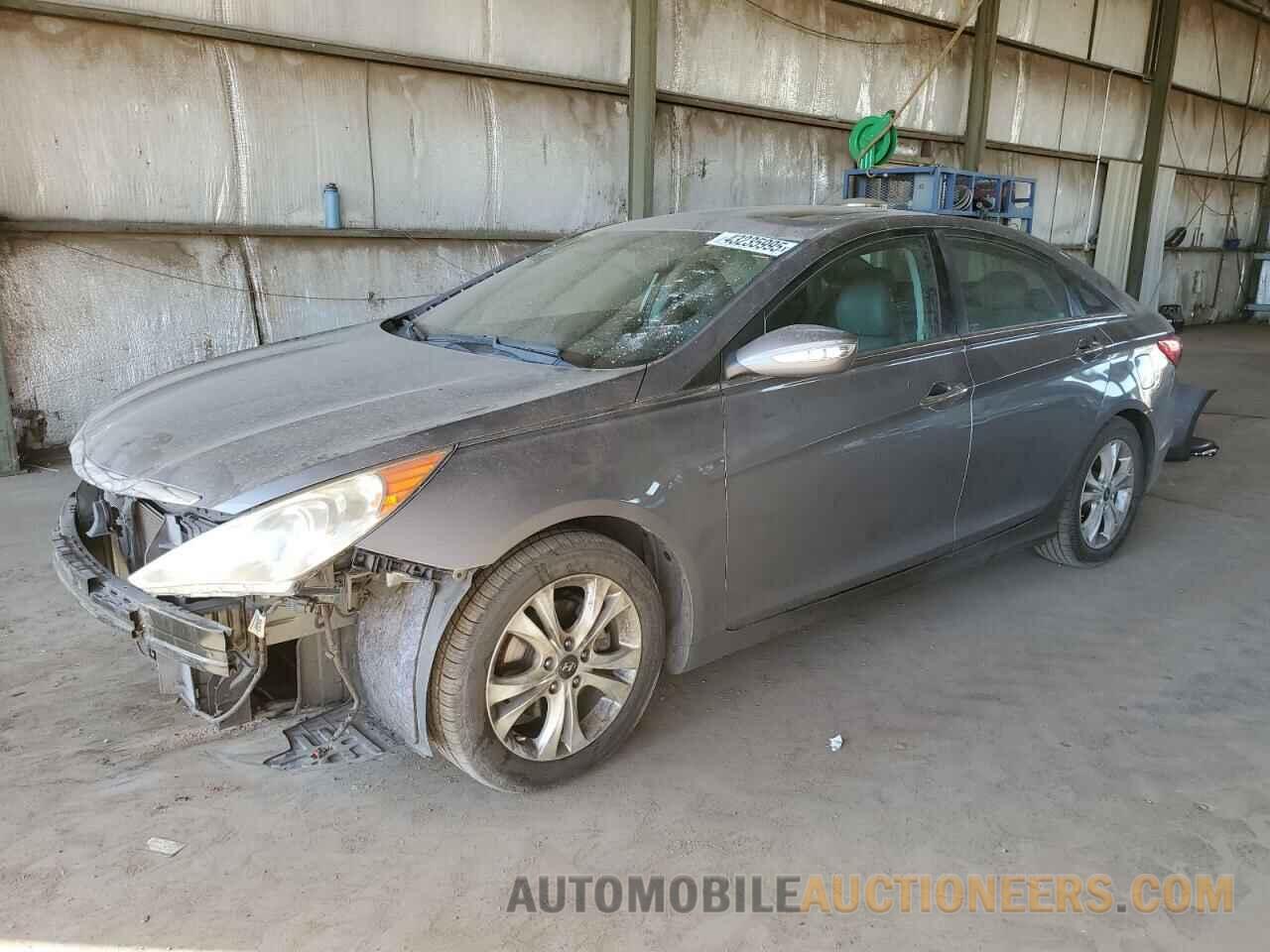 5NPEC4AC3BH227492 HYUNDAI SONATA 2011