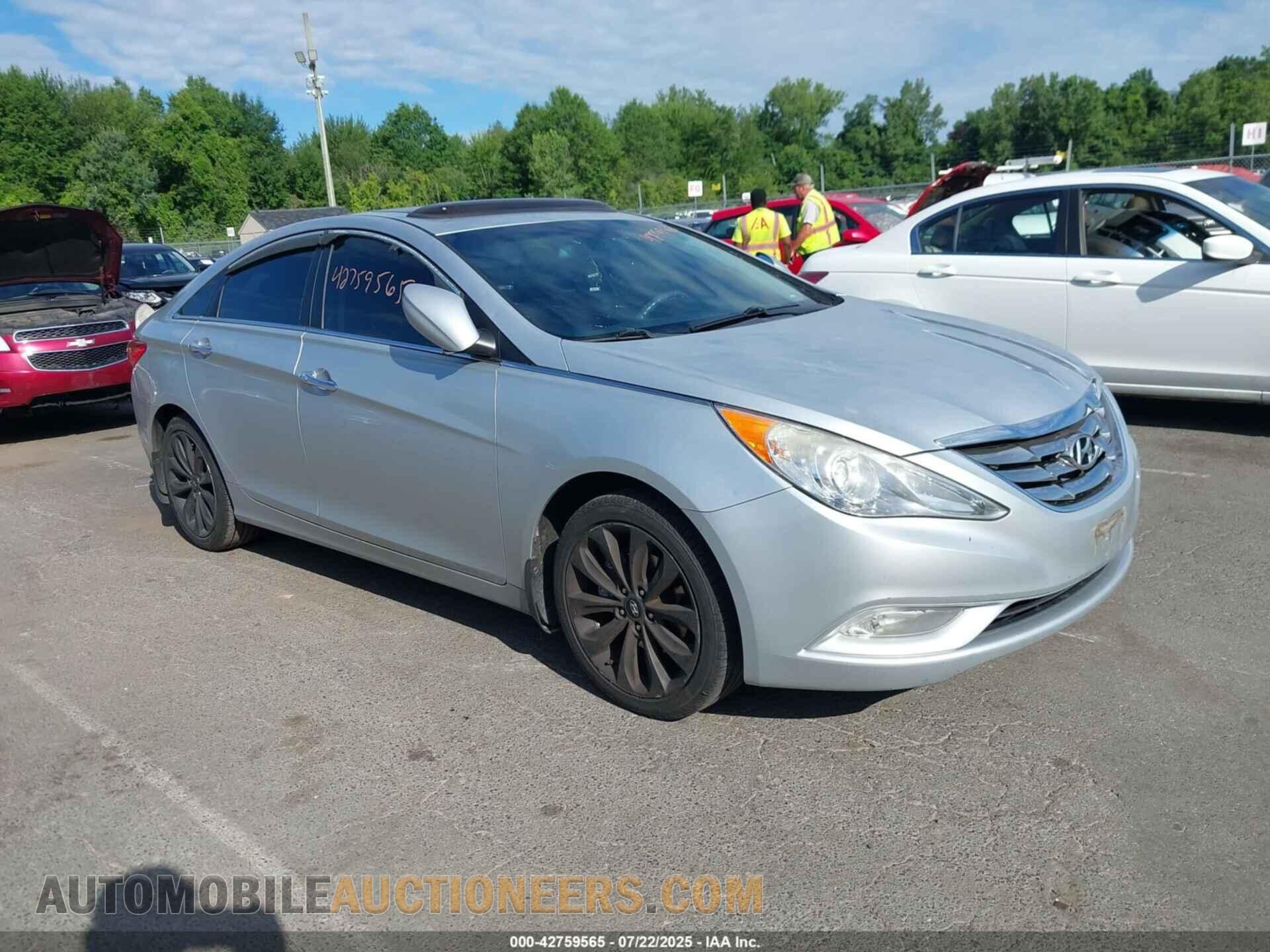 5NPEC4AC4DH645708 HYUNDAI SONATA 2013