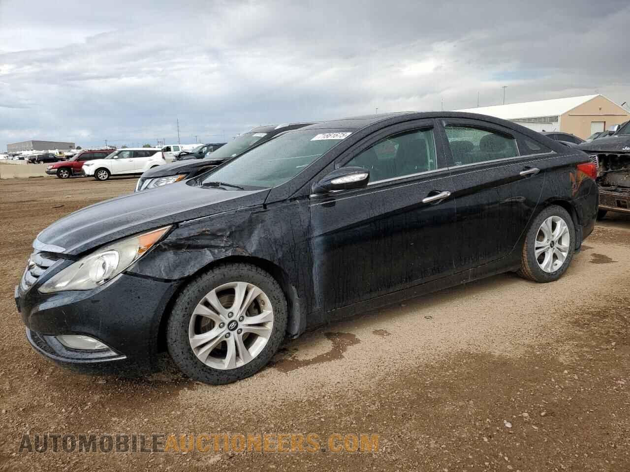 5NPEC4AC5BH000708 HYUNDAI SONATA 2011