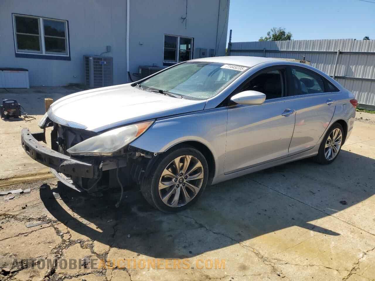 5NPEC4AC7DH704752 HYUNDAI SONATA 2013