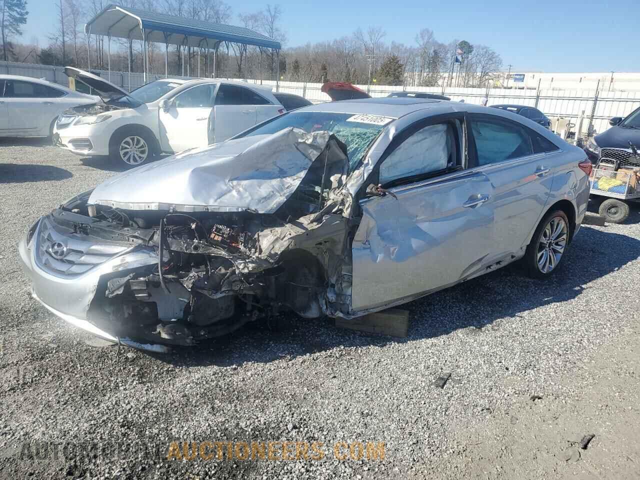5NPEC4ACXBH123727 HYUNDAI SONATA 2011