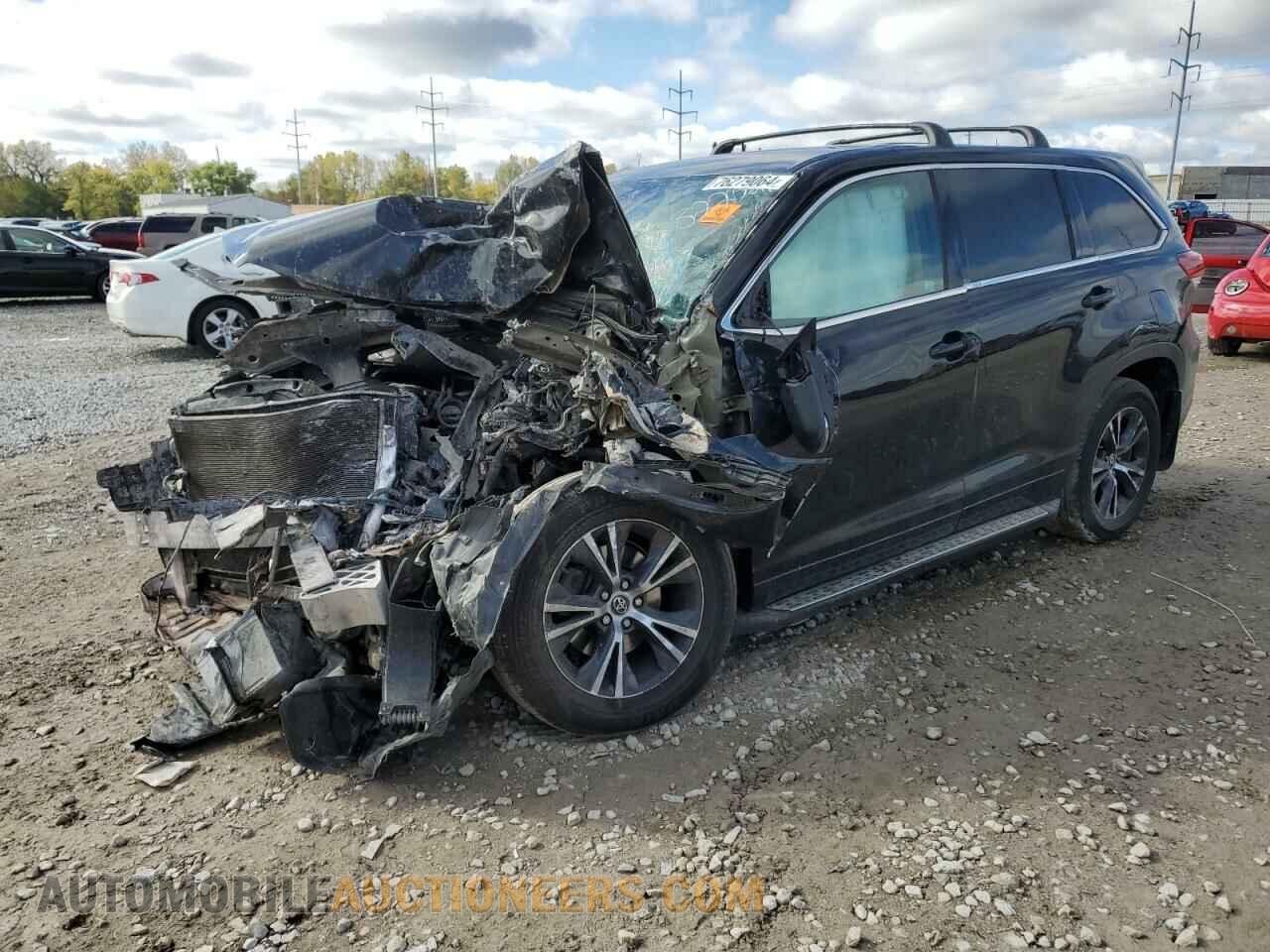 5TDBZRFH0JS822327 TOYOTA HIGHLANDER 2018