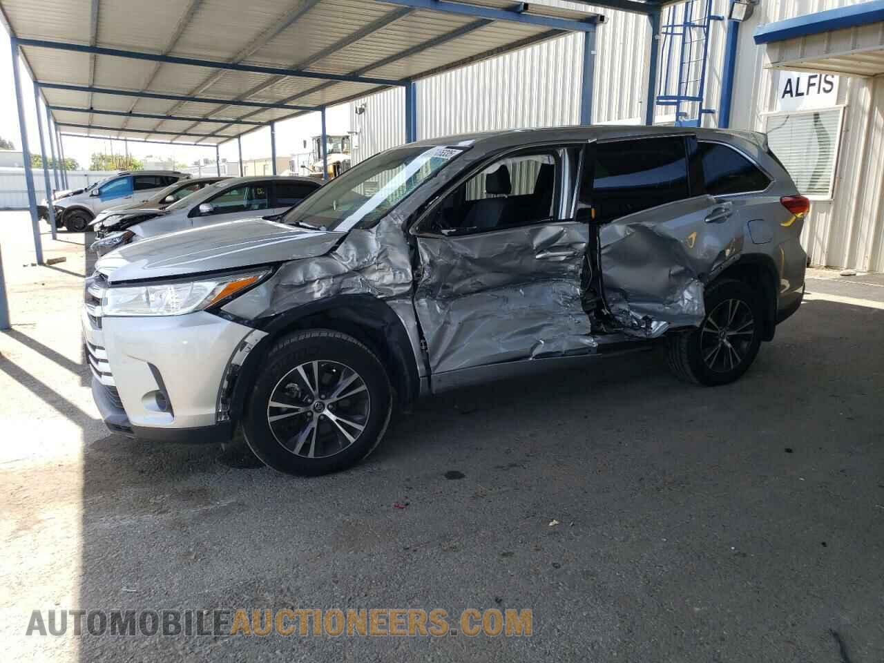 5TDBZRFH0JS823980 TOYOTA HIGHLANDER 2018