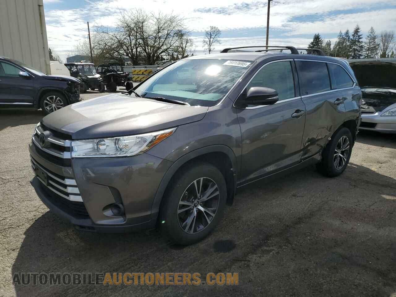 5TDBZRFH0JS856610 TOYOTA HIGHLANDER 2018