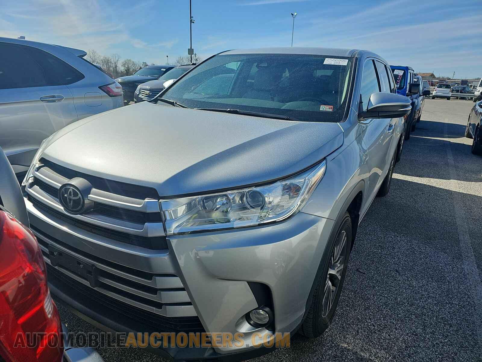 5TDBZRFH1JS827746 Toyota Highlander 2018