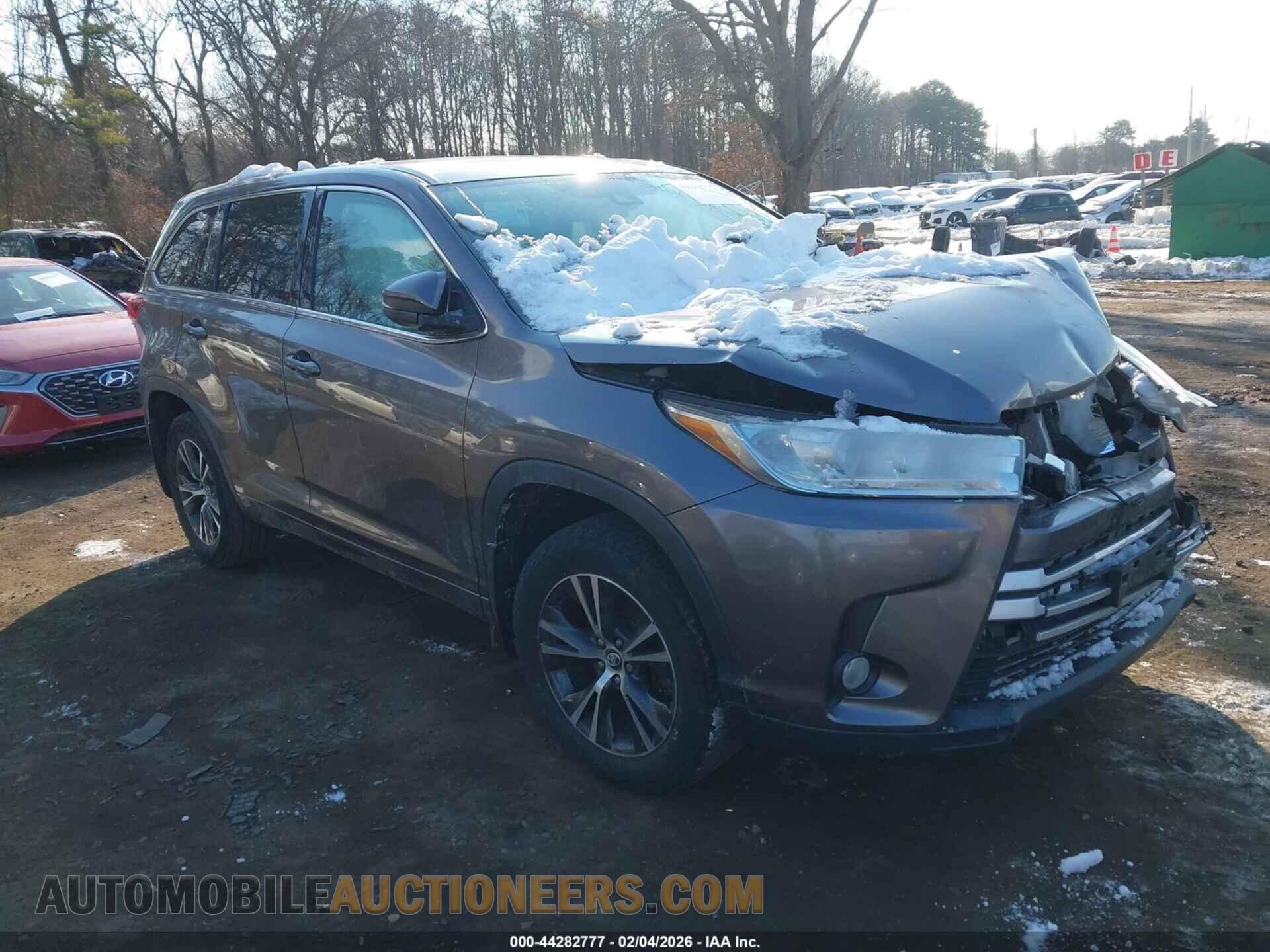 5TDBZRFH1JS896467 TOYOTA HIGHLANDER 2018