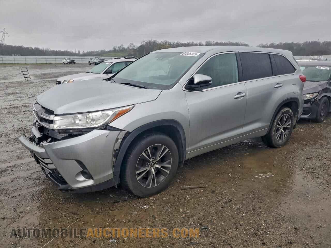 5TDBZRFH2JS497633 TOYOTA HIGHLANDER 2018