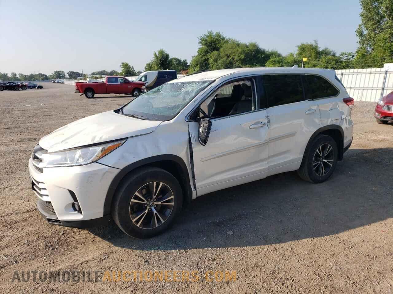 5TDBZRFH2JS817825 TOYOTA HIGHLANDER 2018