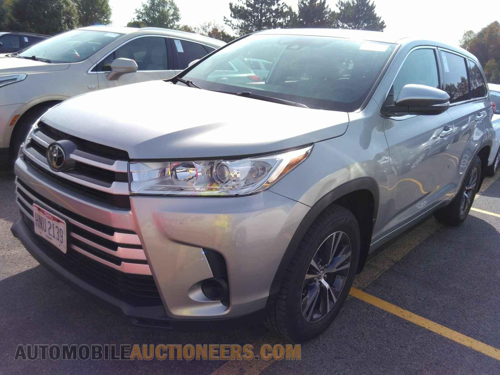 5TDBZRFH2JS885106 Toyota Highlander 2018