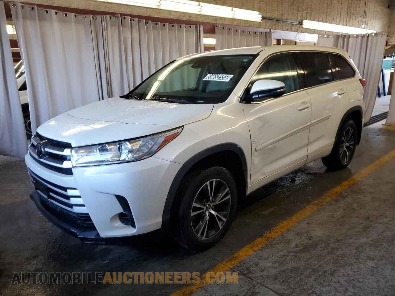 5TDBZRFH3JS832558 TOYOTA HIGHLANDER 2018