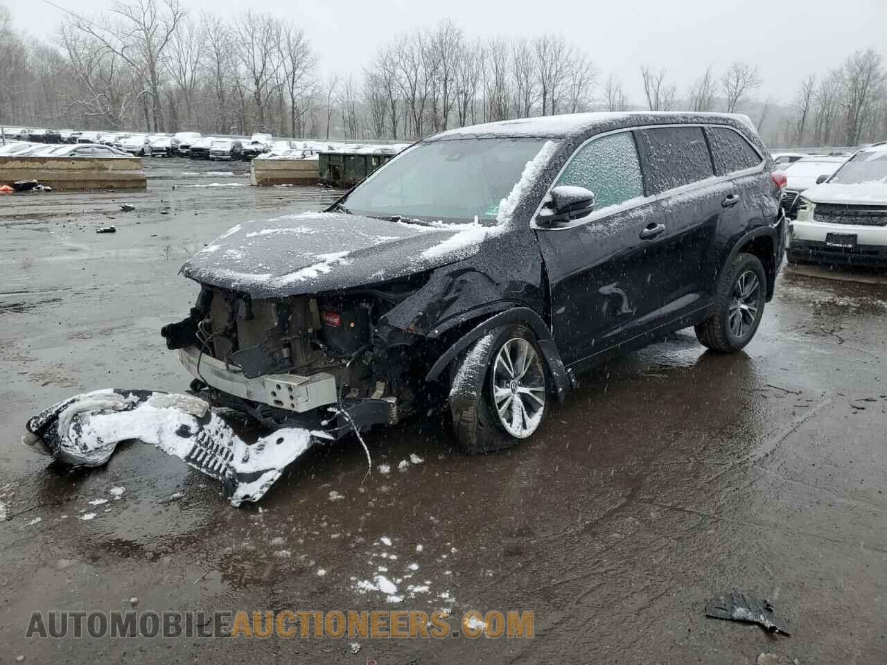 5TDBZRFH3JS886233 TOYOTA HIGHLANDER 2018