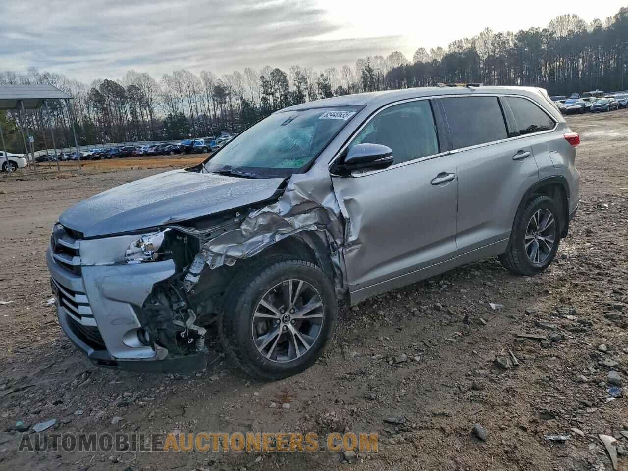 5TDBZRFH3JS894297 TOYOTA HIGHLANDER 2018