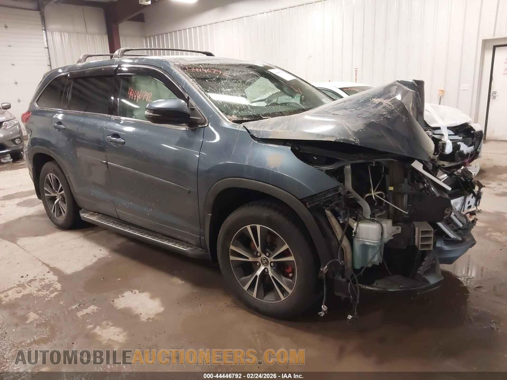 5TDBZRFH3JS906139 TOYOTA HIGHLANDER 2018