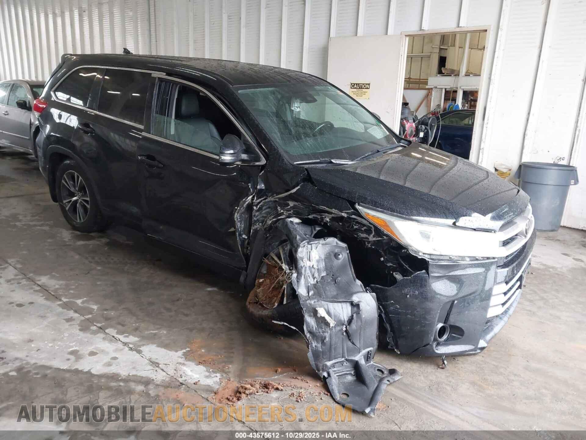 5TDBZRFH4JS490831 TOYOTA HIGHLANDER 2018