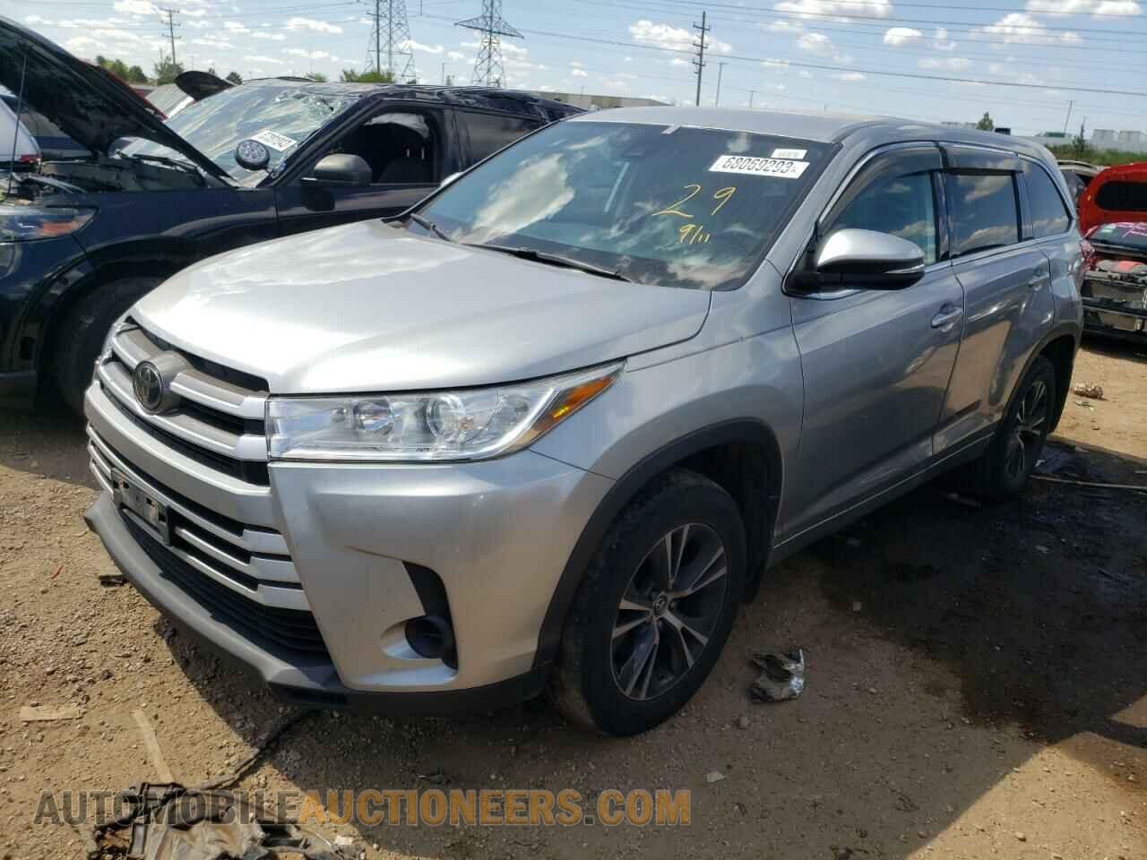 5TDBZRFH5JS808696 TOYOTA HIGHLANDER 2018