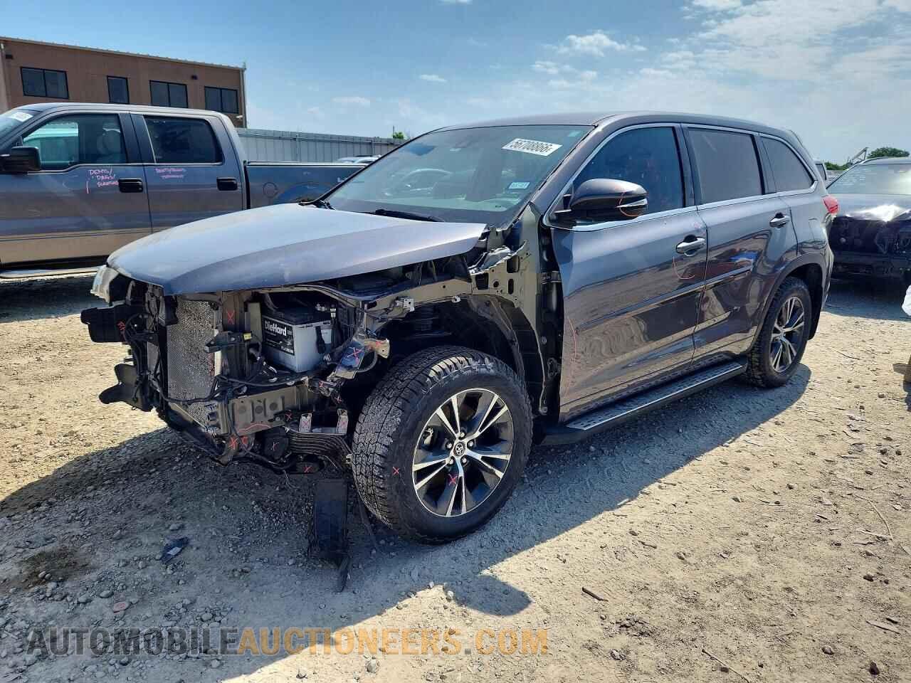 5TDBZRFH5JS812280 TOYOTA HIGHLANDER 2018