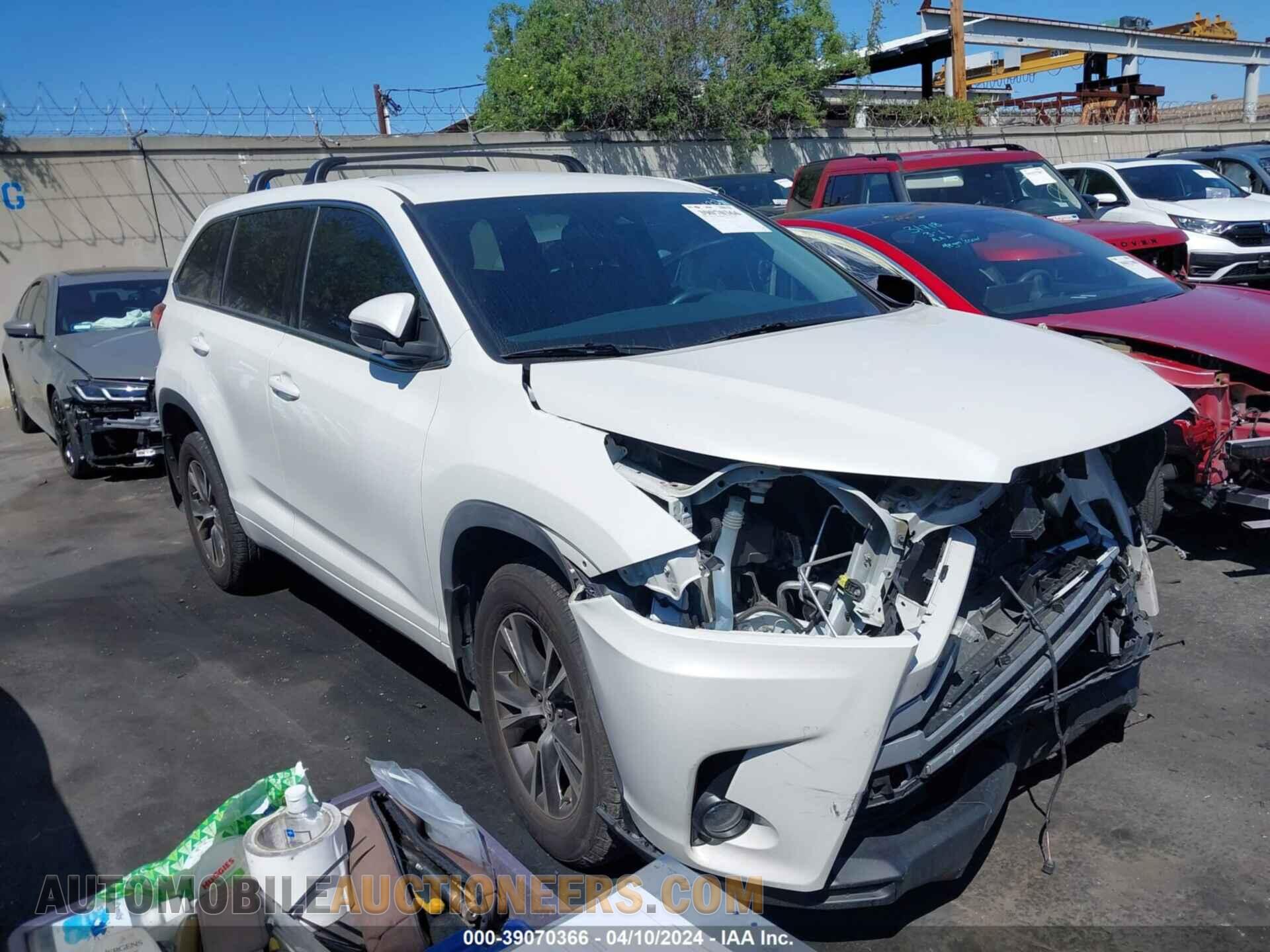5TDBZRFH5JS862189 TOYOTA HIGHLANDER 2018