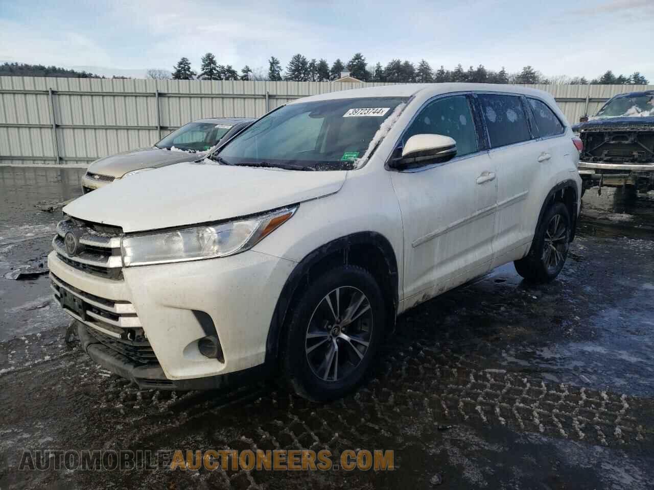 5TDBZRFH5JS881339 TOYOTA HIGHLANDER 2018