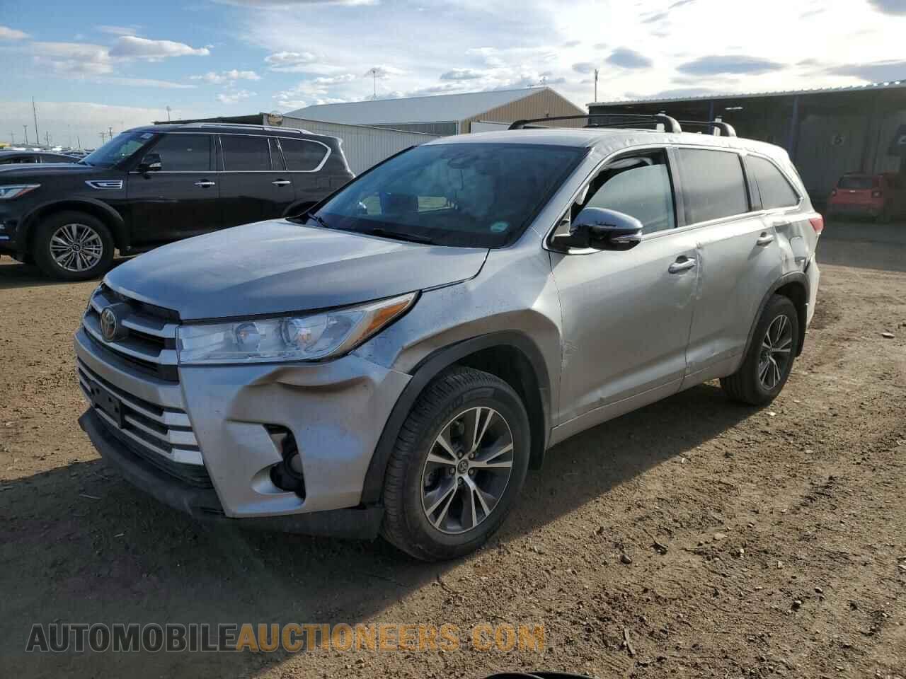 5TDBZRFH5JS893930 TOYOTA HIGHLANDER 2018