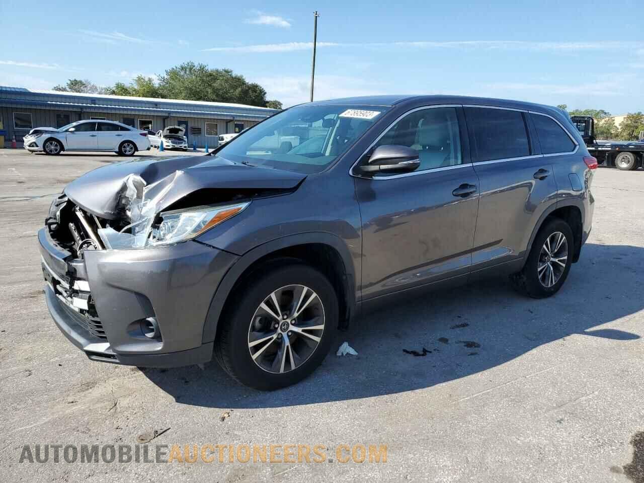 5TDBZRFH6JS497036 TOYOTA HIGHLANDER 2018
