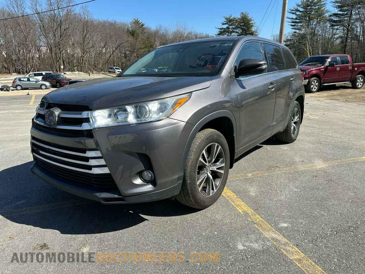5TDBZRFH6JS807668 TOYOTA HIGHLANDER 2018