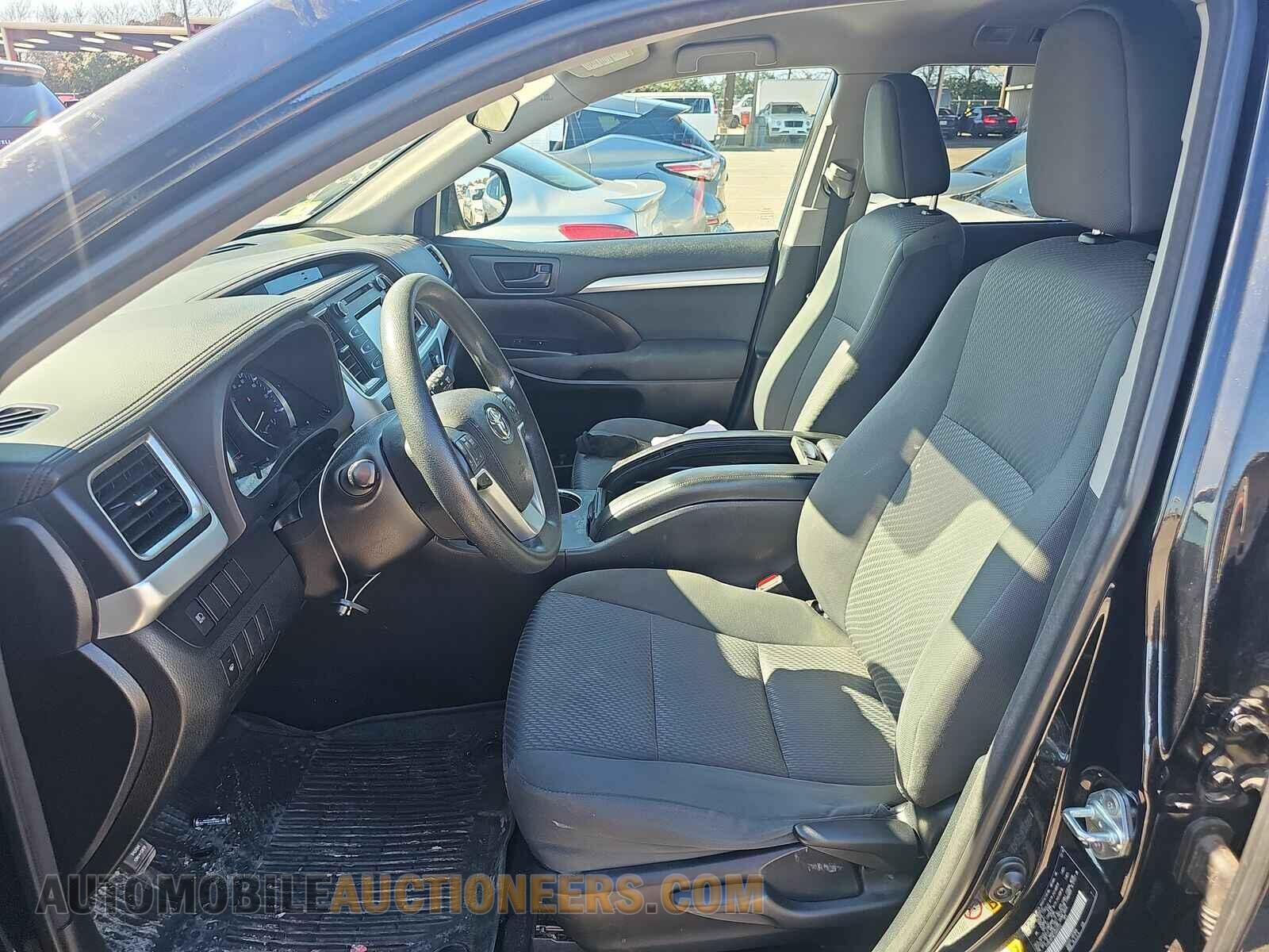 5TDBZRFH6JS835552 Toyota Highlander 2018