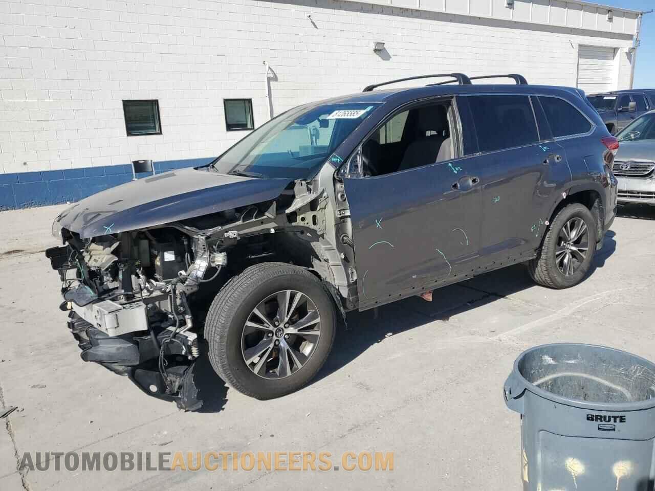 5TDBZRFH6JS874514 TOYOTA HIGHLANDER 2018