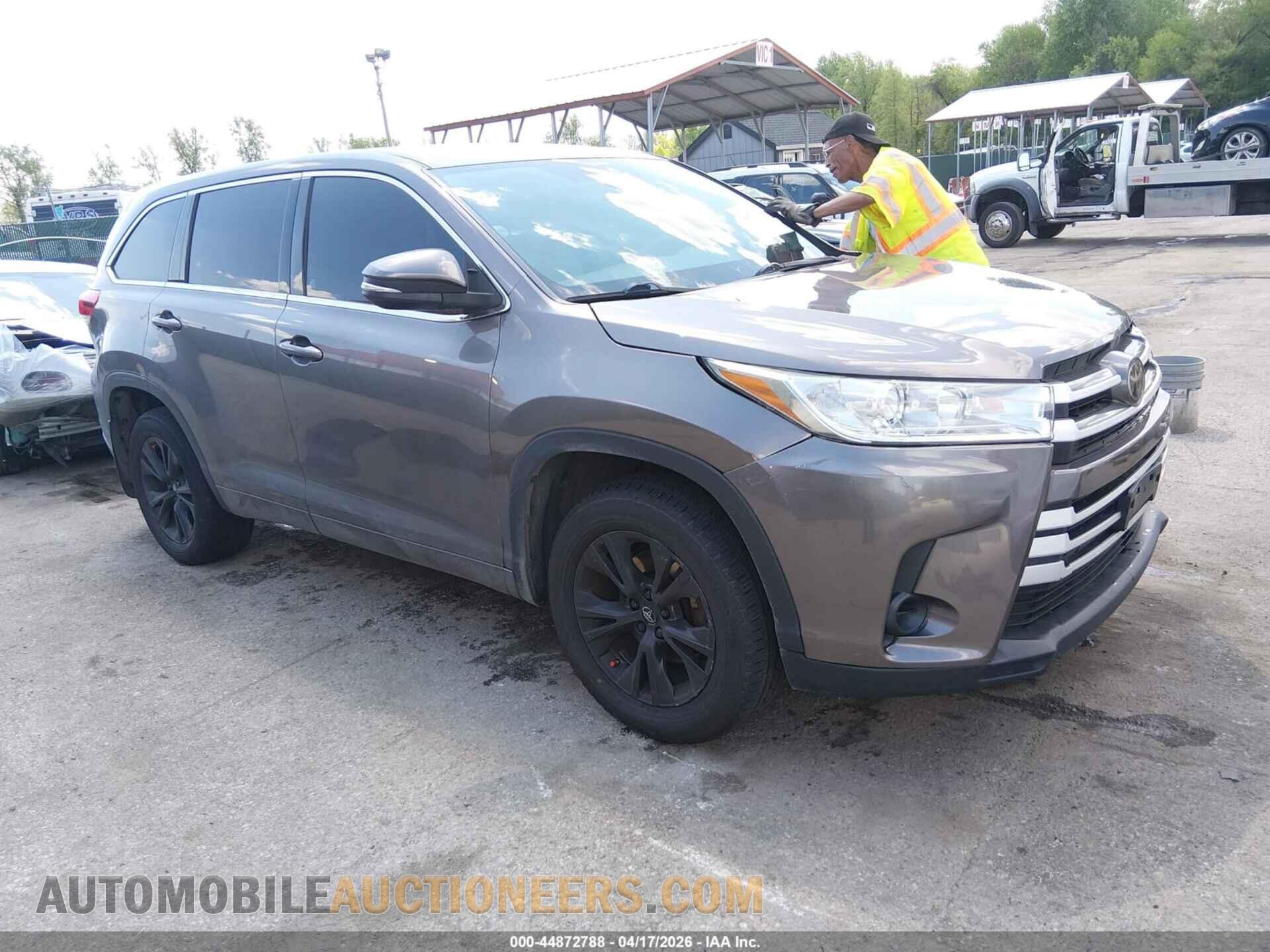 5TDBZRFH6JS892799 TOYOTA HIGHLANDER 2018