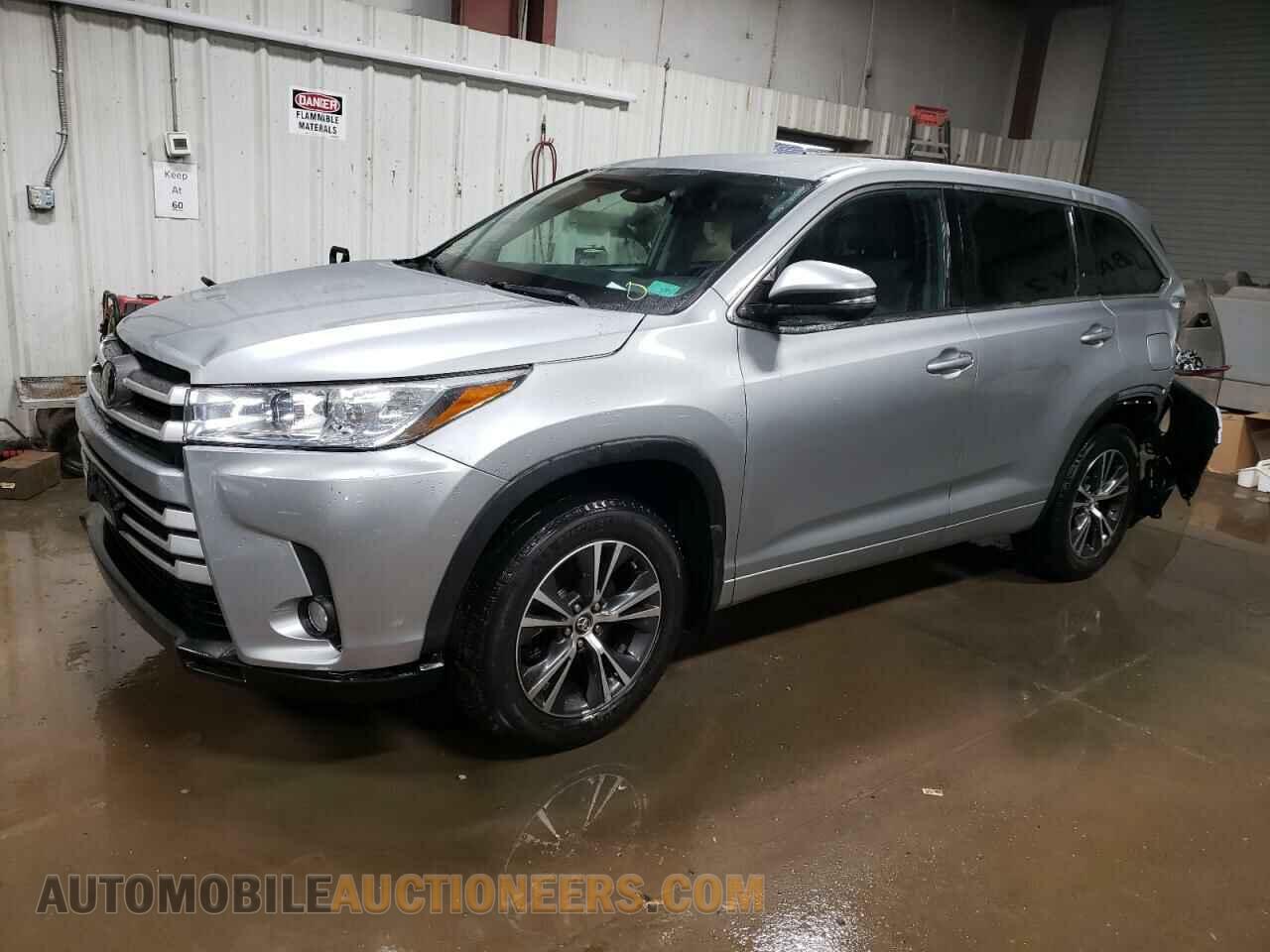 5TDBZRFH7JS486529 TOYOTA HIGHLANDER 2018