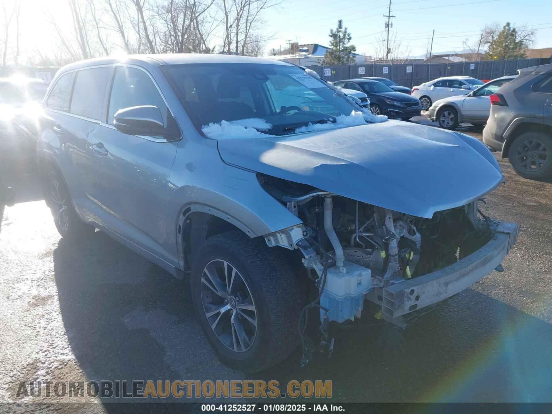 5TDBZRFH7JS496624 TOYOTA HIGHLANDER 2018