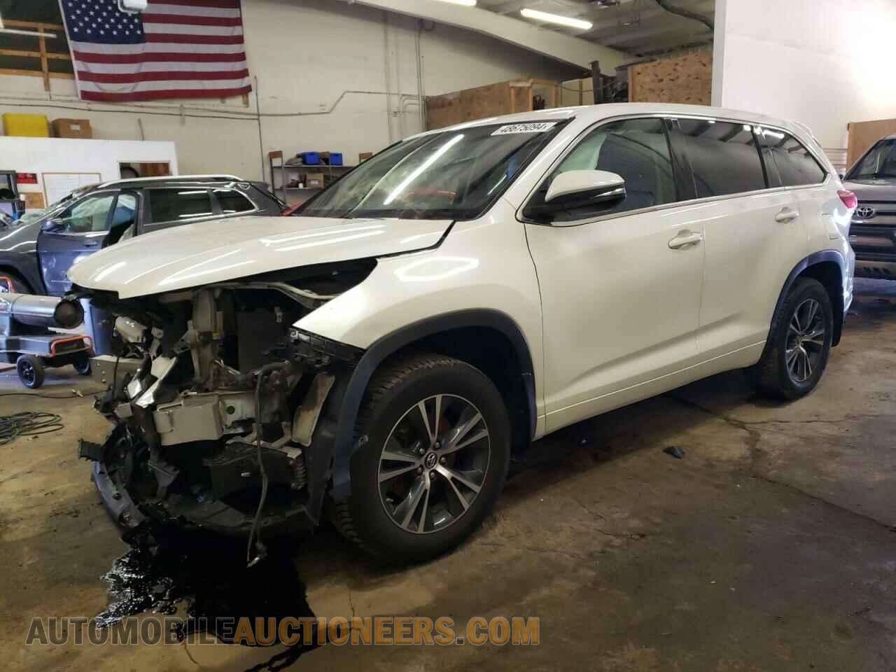 5TDBZRFH7JS905981 TOYOTA HIGHLANDER 2018