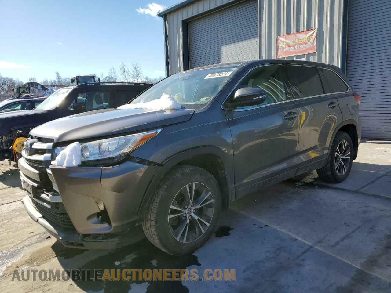 5TDBZRFH8JS817280 TOYOTA HIGHLANDER 2018
