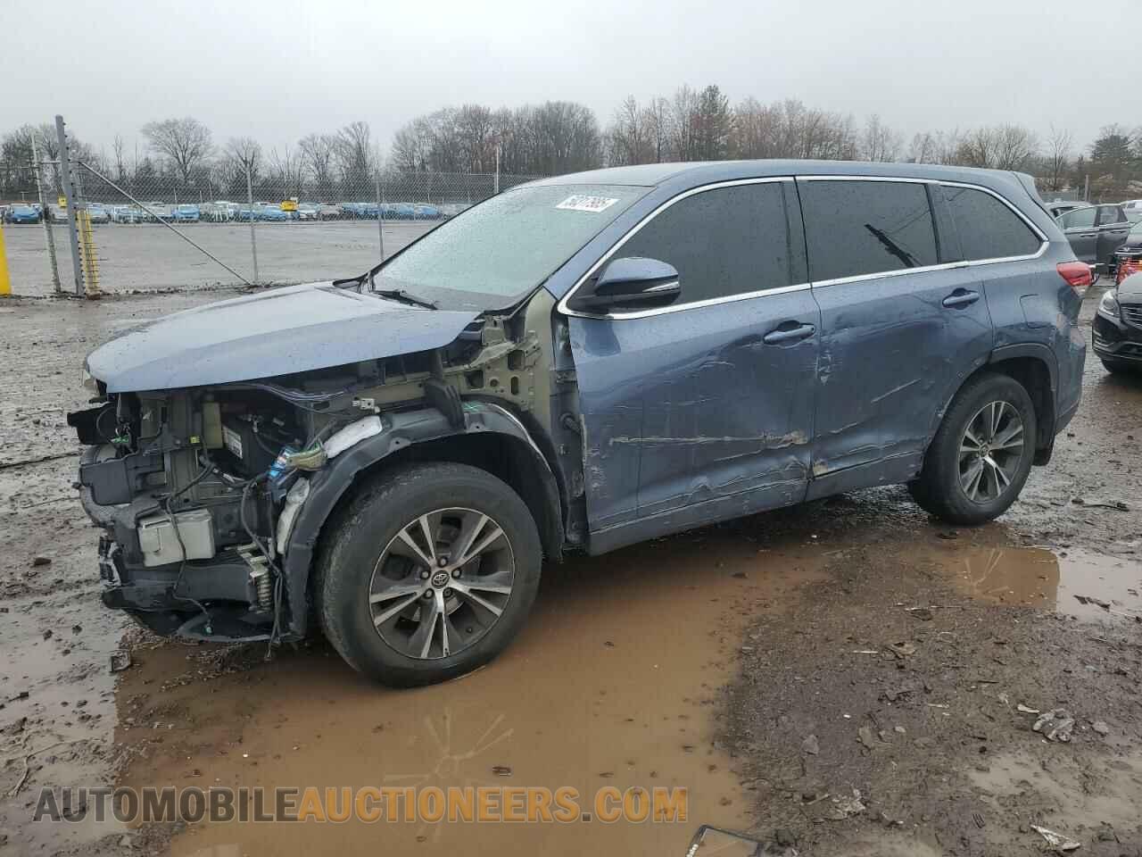 5TDBZRFH8JS887099 TOYOTA HIGHLANDER 2018