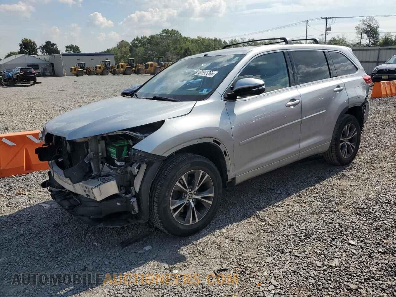 5TDBZRFH9JS800830 TOYOTA HIGHLANDER 2018