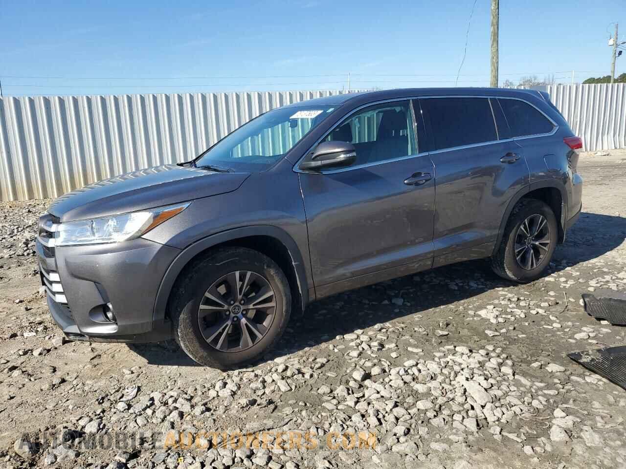5TDBZRFH9JS803209 TOYOTA HIGHLANDER 2018